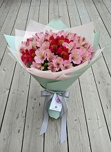 Букет цветов из:  Альстромерии в Ленинауле