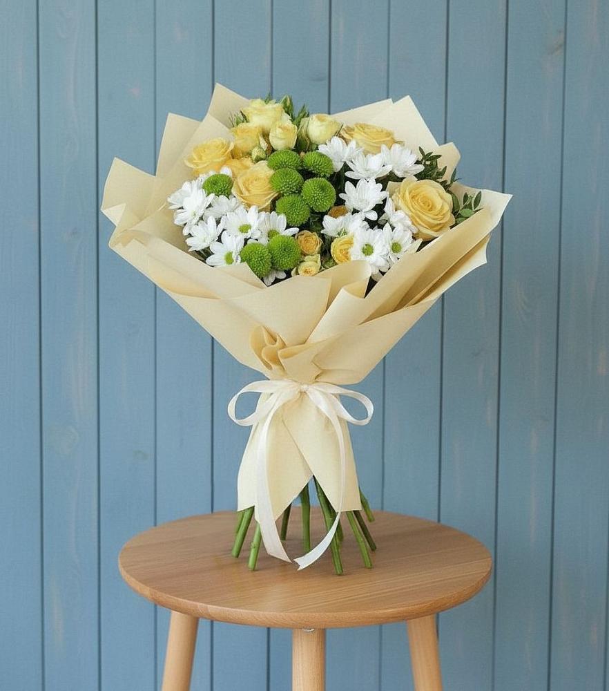 Букет цветов из: Хризантемы и Розы в Ленинауле