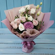 Букет цветов из:  Розы и Лизиантусы в Ленинауле