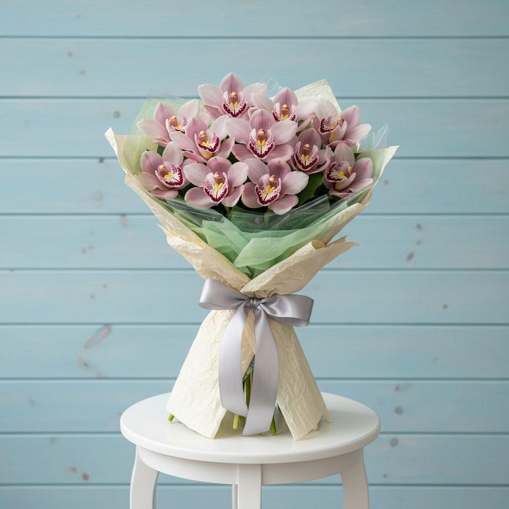 Букет цветов из: Орхидеи и Розы в Ленинауле