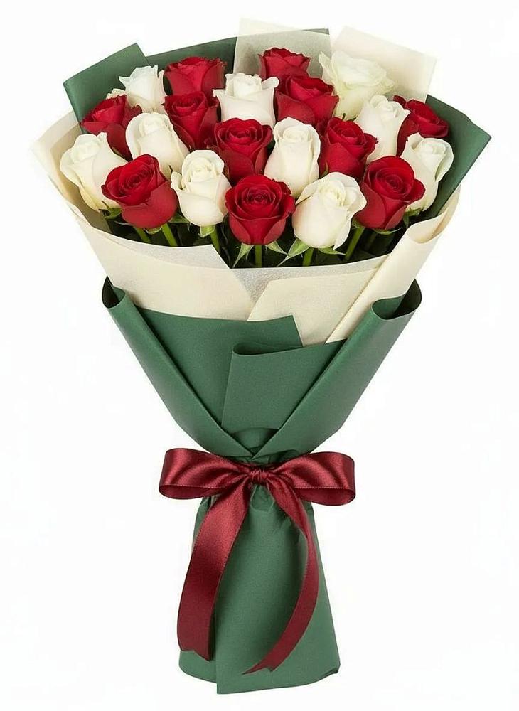 Букет Микс из красных и белых роз в Ленинауле