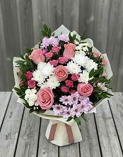 Букет цветов из:  Альстромерии, Гвоздики, Розы и Хризантемы в Ленинауле