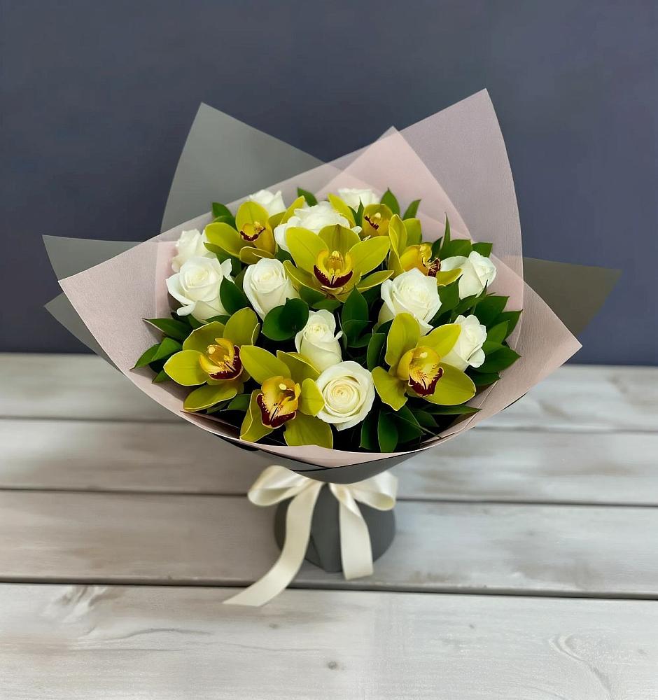 Букет цветов из: Орхидеи и Розы в Ленинауле