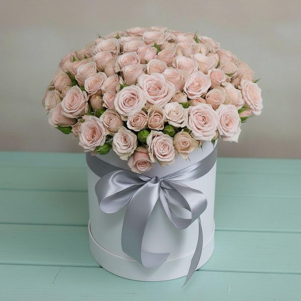 Цветочная композиция из Розы в шляпной коробке в Ленинауле